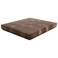 SNP26013102 - Kopshouten snijplank van Amerikaans notenhout 40 x 45 x 4 cm - schuin vooraanzicht 1